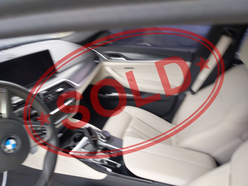 2021 bmw m550xi 21