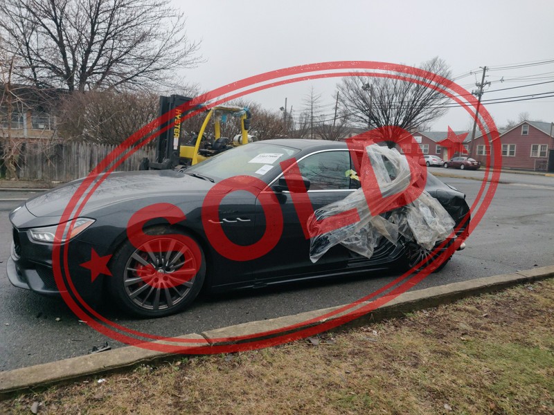 2022 maserati ghibl 1