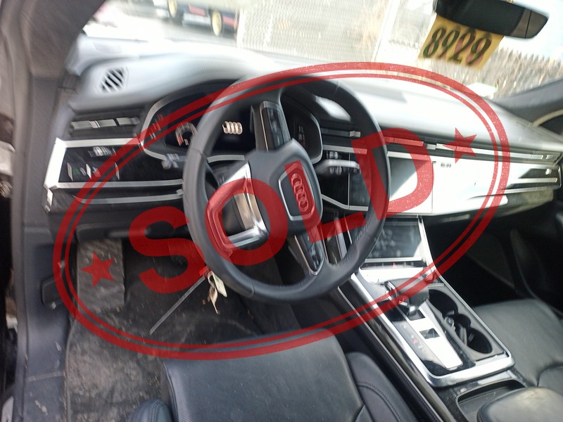 2019 audi q8 26