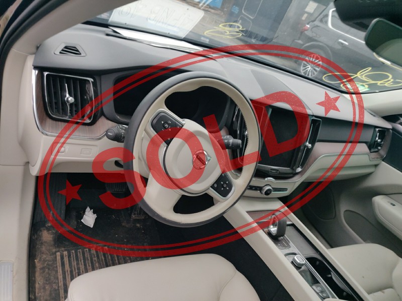 2022 volvo xc60 b5 16