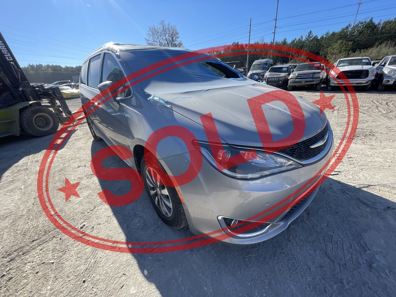 2020 chrysler pacifica 1