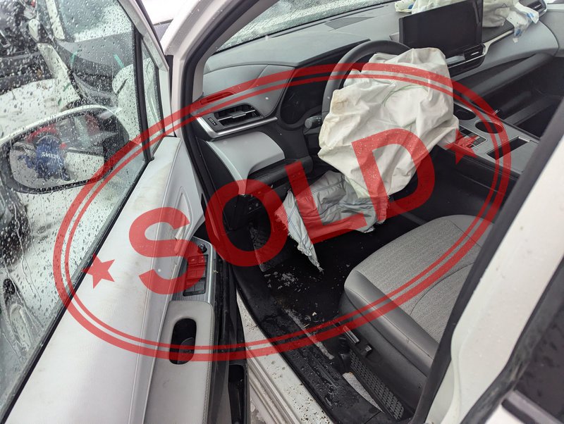 2025 toyota sienna le zabrac zcesci 5