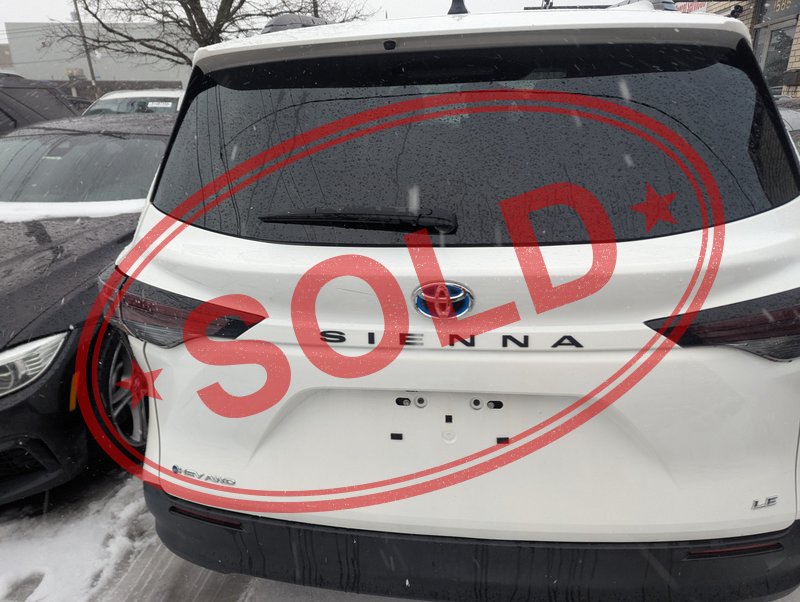 2025 toyota sienna le zabrac zcesci 22