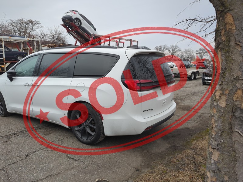 2025 chrysler pacifica 5