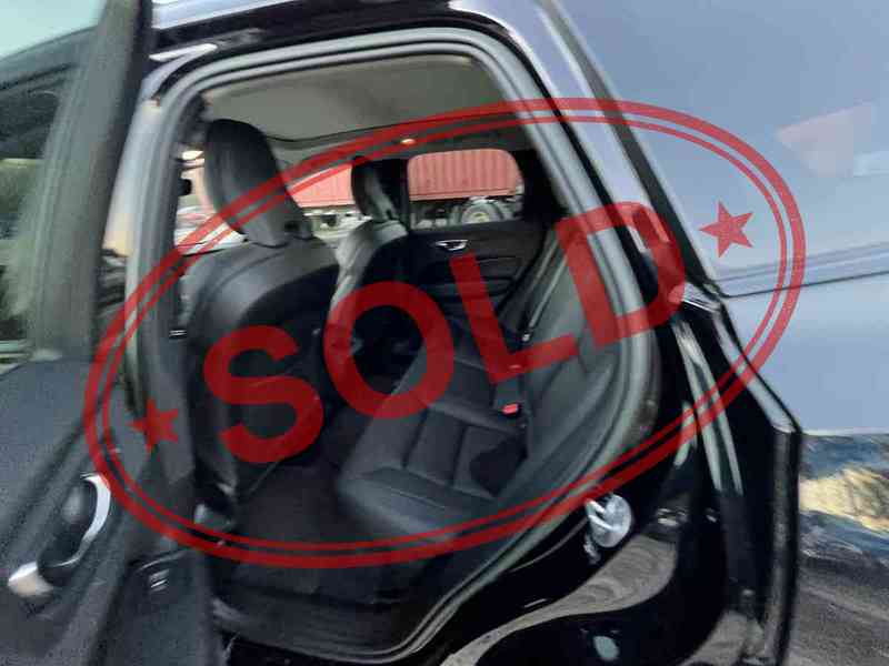 2023 volvo xc60 plus 16