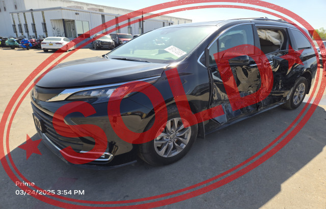 2024 toyota sienna xle 2