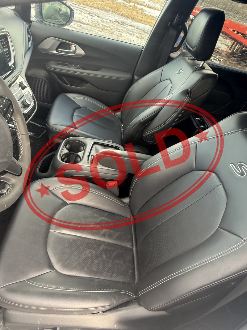 2024 chrysler pacifica 9