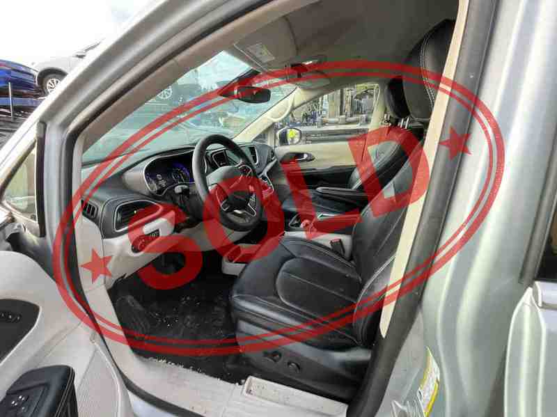2023 chrysler pacifica touring l zabrac czesci 33