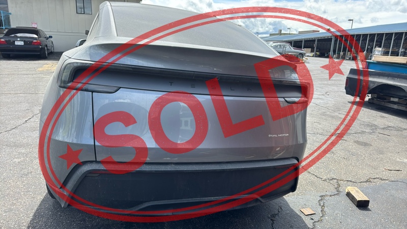 2026 tesla model y 29