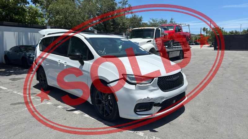2025 chrysler pacifica 26