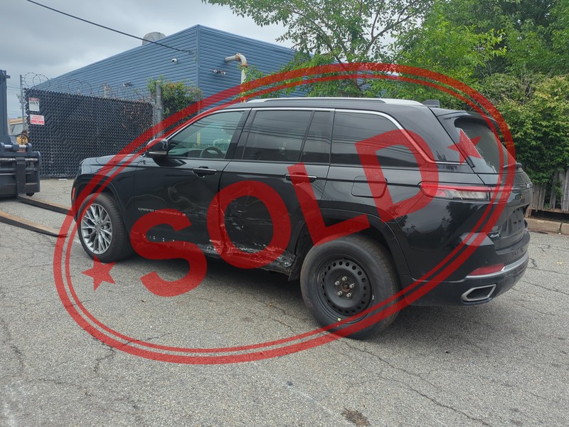 2022 jeep grand cherokee 26