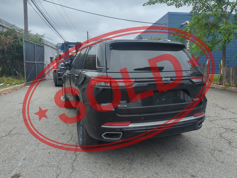 2022 jeep grand cherokee 27