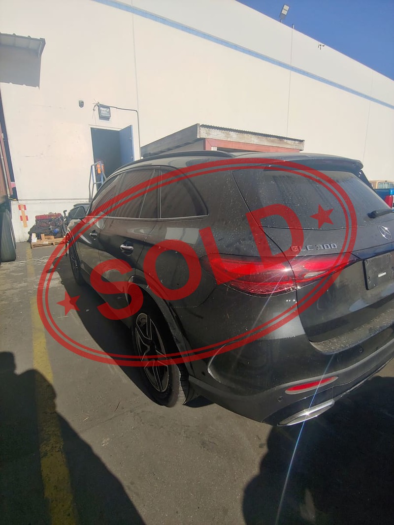 2025 mercedes benz glc 300 2